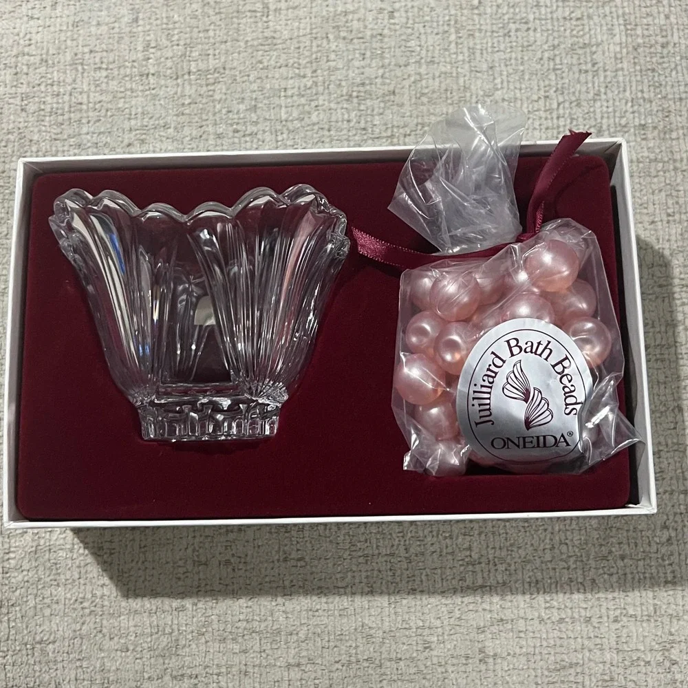 Oneida Crystal‎ Vintage Juilliard Demi Bowl and Bath Beads Gift Set New in Box